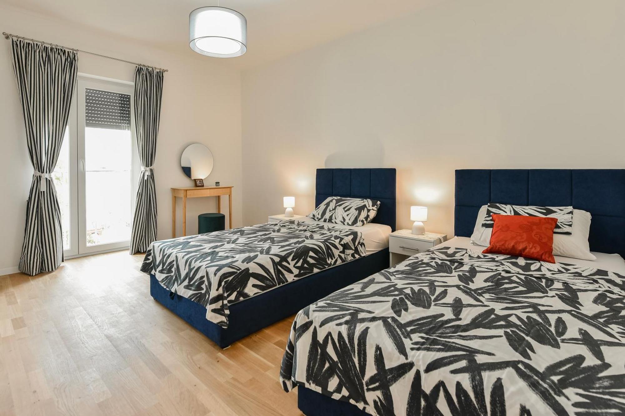 New Luxury 3 Bedroom 4 Air Conditioners Zadar Exteriör bild