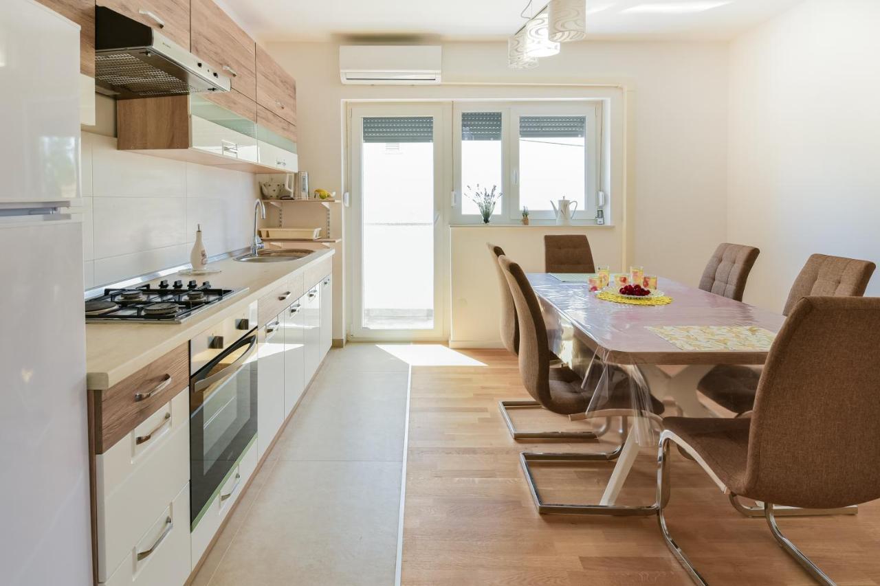 New Luxury 3 Bedroom 4 Air Conditioners Zadar Exteriör bild